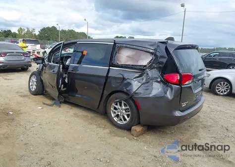 2022 Chrysler Voyager Lx из США, поврежденный, VIN 2C4RC1CG1NR226106